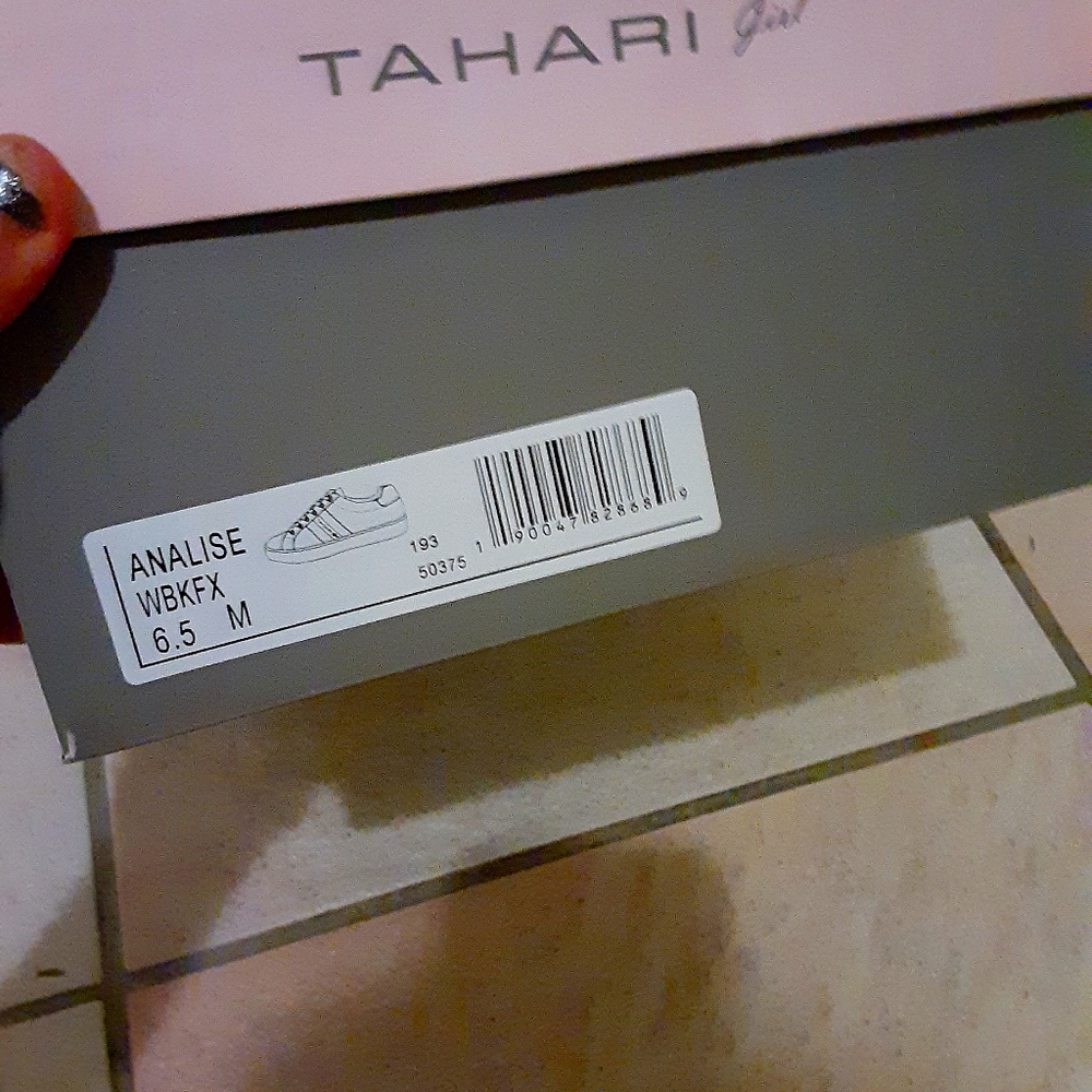 Girls sneaker designer